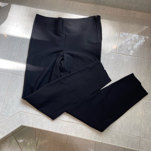 Athleta Pants & Jumpsuits Athleta Black Interstellar Tight With